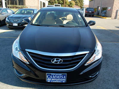 hyundai sonata 2012 black sedan gls gasoline 4 cylinders front wheel drive automatic 94010