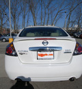 nissan altima 2011 white sedan 4dr sdn i4 2 5s cvt gasoline 4 cylinders front wheel drive automatic 46219