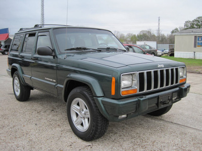 jeep cherokee 2001 dk  green suv limited gasoline 6 cylinders rear wheel drive automatic 77379