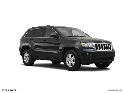 jeep grand cherokee 2011 suv gasoline 6 cylinders 4 wheel drive 5 speed automatic 08844