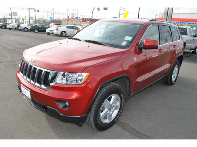 jeep grand cherokee 2011 red suv laredo gasoline 6 cylinders 4 wheel drive automatic 98901