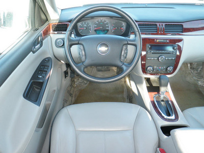chevrolet impala 2007 white sedan lt gasoline 6 cylinders front wheel drive automatic 61832