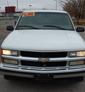 chevrolet c k 1500 series 1998 white pickup truck c1500 silverado gasoline v8 rear wheel drive automatic 67210