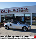 toyota mr2 spyder 2000 silver gasoline 4 cylinders rear wheel drive 5 speed manual 07724