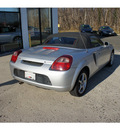 toyota mr2 spyder 2000 silver gasoline 4 cylinders rear wheel drive 5 speed manual 07724