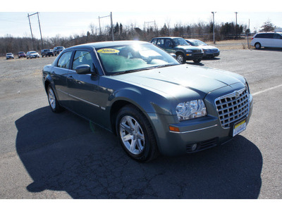 chrysler 300 2006 gray sedan touring gasoline 6 cylinders rear wheel drive automatic with overdrive 08902