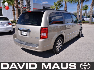 chrysler town country 2009 gold van touring gasoline 6 cylinders front wheel drive automatic 32771