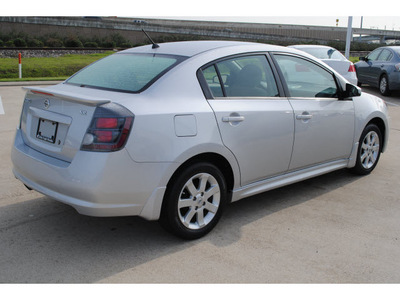 nissan sentra 2010 silver sedan 2 0 sr gasoline 4 cylinders front wheel drive automatic with overdrive 77065