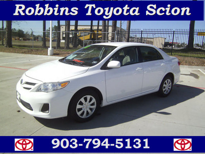 toyota corolla 2011 white sedan le gasoline 4 cylinders front wheel drive automatic 75503