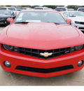 chevrolet camaro 2011 red coupe lt gasoline 6 cylinders rear wheel drive 6 spd auto whls,20  x 8in 77090
