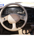 toyota 4runner 1995 beige suv sr5 v6 gasoline v6 rear wheel drive automatic 77090