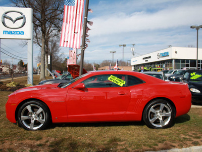 chevrolet camaro 2010 red coupe rs gasoline 6 cylinders rear wheel drive automatic 07702