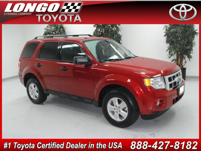 ford escape 2010 red suv xlt gasoline 4 cylinders front wheel drive automatic 91731