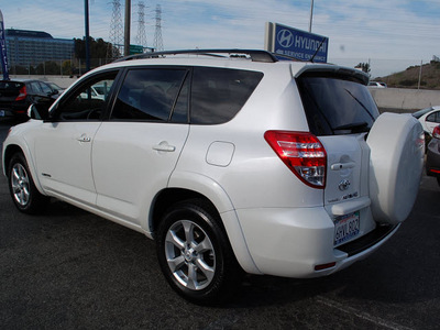 toyota rav4 2009 white suv limited gasoline 6 cylinders 4 wheel drive automatic 94010