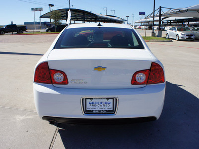 chevrolet malibu 2012 white sedan lt flex fuel 4 cylinders front wheel drive automatic 76087