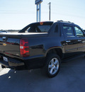 chevrolet avalanche 2009 black suv lt flex fuel 8 cylinders 2 wheel drive automatic 76087