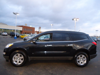 chevrolet traverse 2010 black suv lt gasoline 6 cylinders all whee drive automatic 60007