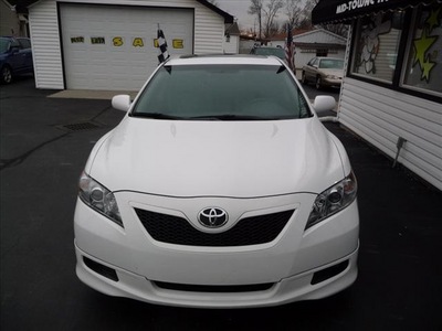 toyota camry 2009 white sedan se v6 gasoline 6 cylinders front wheel drive automatic 45005
