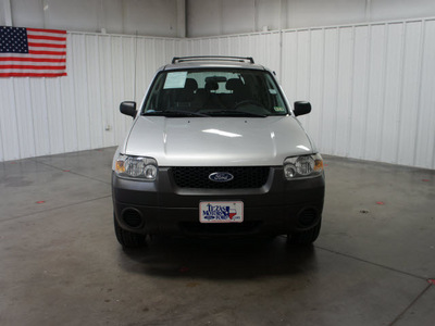 ford escape 2006 silver suv xls gasoline 4 cylinders front wheel drive automatic with overdrive 76108