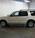 ford explorer 2005 white suv limited gasoline 8 cylinders 4 wheel drive automatic with overdrive 76108