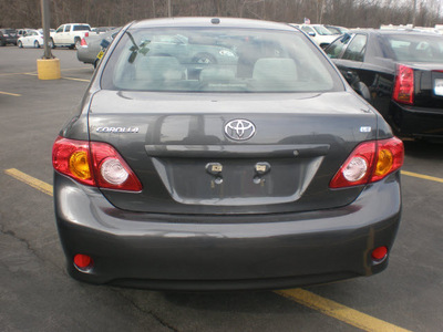 toyota corolla 2009 gray sedan gasoline 4 cylinders front wheel drive automatic 13502