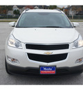 chevrolet traverse 2012 white suv 1 lt gasoline 6 cylinders front wheel drive not specified 77090