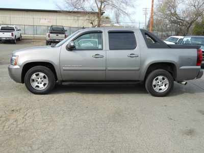 chevrolet avalanche 2007 pewter suv lt 1500 gasoline 8 cylinders rear wheel drive automatic 95678
