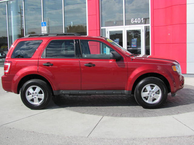 ford escape 2012 red suv xlt gasoline 4 cylinders front wheel drive automatic 33884