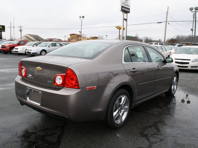 chevrolet malibu 2010 brown sedan lt flex fuel 4 cylinders front wheel drive automatic 27215