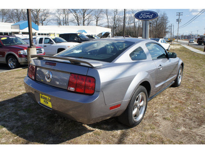 ford mustang 2006 tungsten grey coupe v6 premium gasoline 6 cylinders rear wheel drive automatic with overdrive 07724