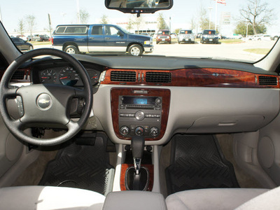 chevrolet impala 2007 silver sedan ls flex fuel 6 cylinders front wheel drive automatic 76210