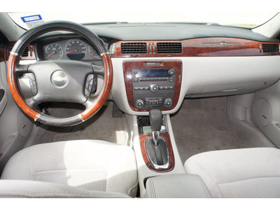 chevrolet impala 2006 silver sedan lt gasoline 6 cylinders front wheel drive automatic 77090