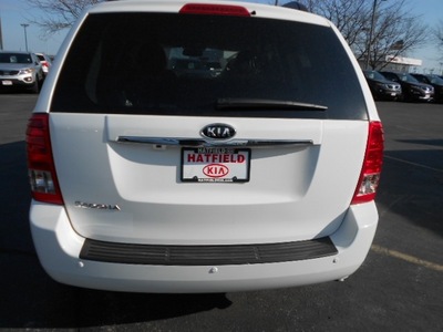 kia sedona 2012 white van lx gasoline 6 cylinders front wheel drive 6 speed automatic 43228