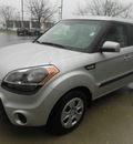 kia soul 2012 silver gasoline 4 cylinders front wheel drive not specified 43228