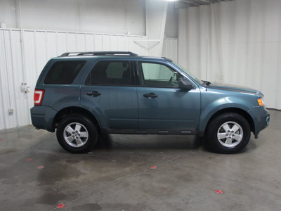 ford escape 2010 blue suv xlt gasoline 4 cylinders front wheel drive automatic 76108