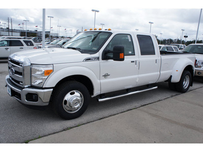 ford f 350 super duty 2012 white lariat biodiesel 8 cylinders 2 wheel drive automatic with overdrive 77388
