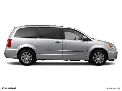 chrysler town and country 2012 pfs cashmere pearl coat van touring l flex fuel 6 cylinders front wheel drive 33021