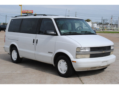 chevrolet astro 1997 white van ls gasoline v6 rear wheel drive automatic 77037