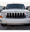 jeep commander 2010 white suv sport gasoline 6 cylinders 2 wheel drive automatic 33157