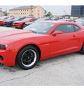 chevrolet camaro 2012 red coupe 2 ls gasoline 6 cylinders rear wheel drive 6 spd auto onstar,1 yr safe and snd 77090