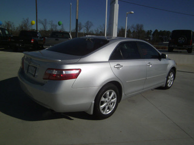 toyota camry 2009 silver sedan le gasoline 4 cylinders front wheel drive automatic 75503