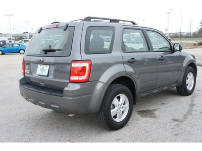 ford escape 2010 dk  gray suv xls gasoline 4 cylinders front wheel drive automatic 77388
