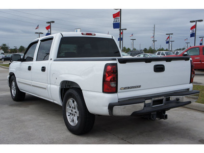 chevrolet silverado 1500 2006 white lt1 flex fuel 8 cylinders rear wheel drive automatic 77090