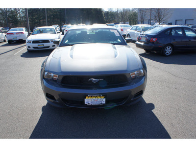 ford mustang 2011 gray coupe v6 gasoline 6 cylinders rear wheel drive automatic with overdrive 08902