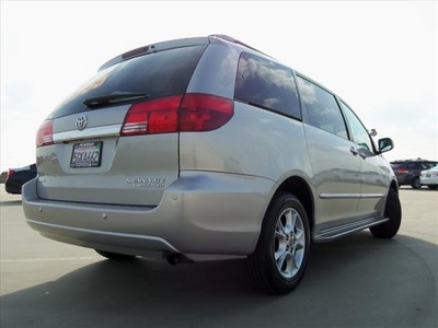 toyota sienna 2004 silver van xle limited 7 passenger gasoline 6 cylinders all whee drive automatic 90241