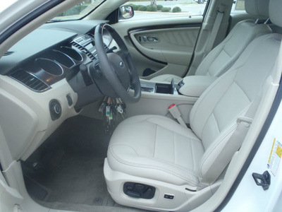 ford taurus 2012 white sedan limited gasoline 6 cylinders front wheel drive automatic 32401