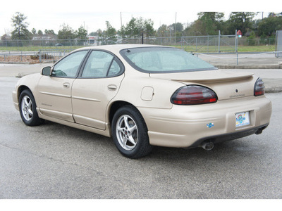 pontiac grand prix 2002 beige sedan gt gasoline 6 cylinders front wheel drive automatic 77388