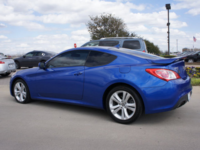 hyundai genesis coupe 2010 blue coupe gasoline 4 cylinders rear wheel drive automatic 76018