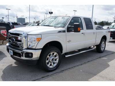 ford f 250 super duty 2012 white lariat biodiesel 8 cylinders 4 wheel drive automatic with overdrive 77388