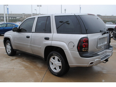 chevrolet trailblazer 2008 silver suv fleet2 gasoline 6 cylinders 2 wheel drive automatic with overdrive 77065